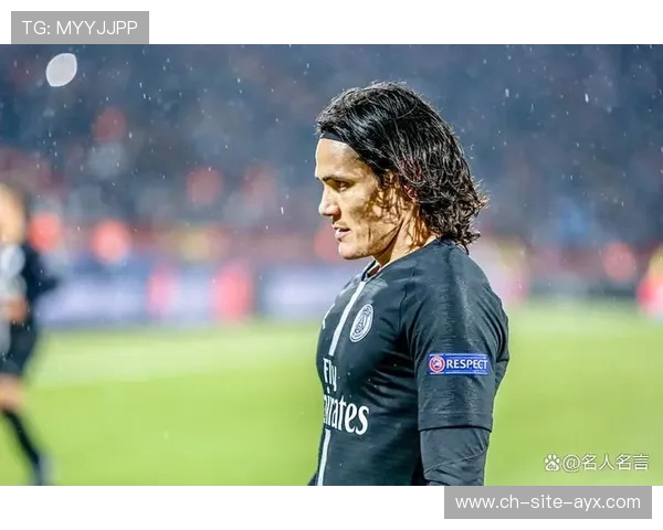 哥伦比亚队中场卡瓦尼在巴黎奥运会上展现出强大的进攻组织能力